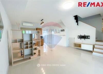 107 Sqm., 3 Beds Townhouse listed for ฿ 3,500,000.