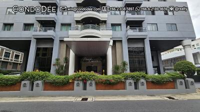 Large Luxury Condo Silom Private Garden