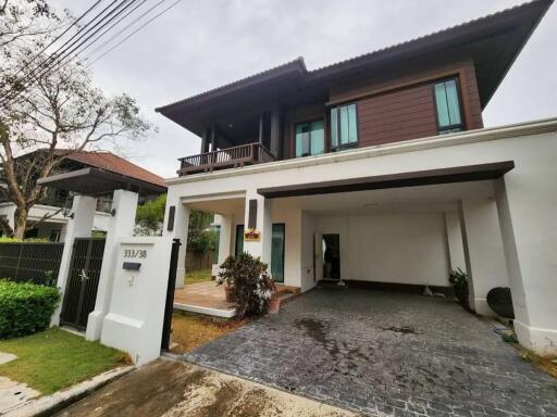 Setthasiri 3 Bedroom House to Rent