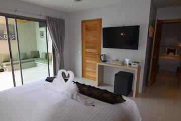 Profitable hotel with 11 rooms for sale in Koh Samui, Lamai