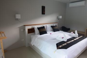 Profitable hotel with 11 rooms for sale in Koh Samui, Lamai