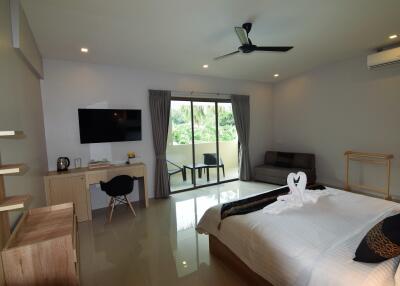 Profitable hotel with 11 rooms for sale in Koh Samui, Lamai