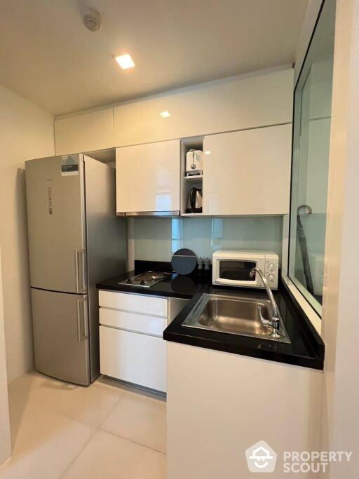 1-BR Serviced Apt. near BTS Phrom Phong