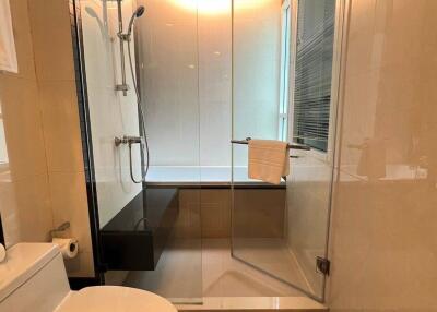 1-BR Serviced Apt. near BTS Phrom Phong