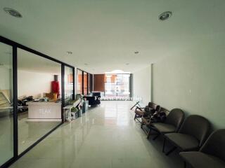 Office space with seating area