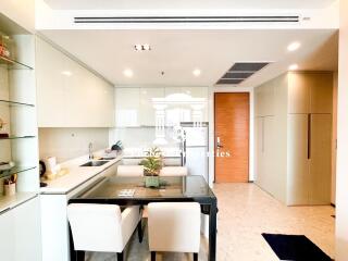 Modern kitchen with dining area