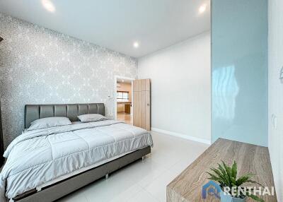 Urgent sale 3 bedrooms Pool villa in Huay Yai Pattaya