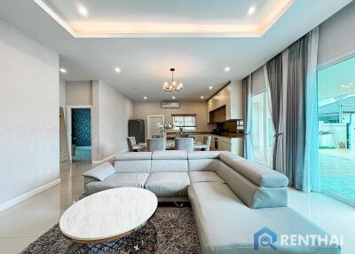 Urgent sale 3 bedrooms Pool villa in Huay Yai Pattaya