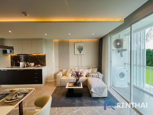 2-Bedroom Fully Furnished Condo in The Coral Pattaya