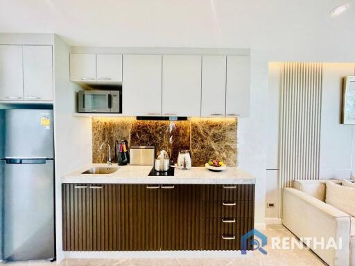 2-Bedroom Fully Furnished Condo in The Coral Pattaya