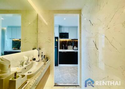 2-Bedroom Fully Furnished Condo in The Coral Pattaya