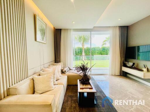 2-Bedroom Fully Furnished Condo in The Coral Pattaya