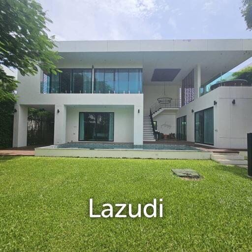 ITZ TIME : Luxurious Two-Story Pool Villa in Hua Hin