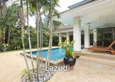 Beautiful 3-Bed Villa with Tropical Garden in Mae Nam