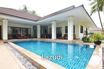 Beautiful 3-Bed Villa with Tropical Garden in Mae Nam