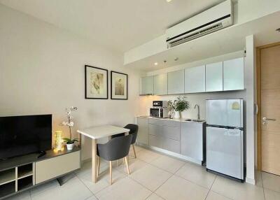 For Rent Bangkok Condo Loft Ekkamai Sukhumvit BTS Ekkamai Watthana