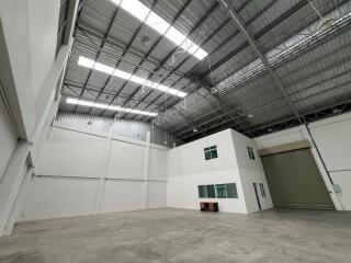 For Rent Samut Prakan Warehouse Pracha Uthit-Wat Khu Sang Phra Samut Chedi