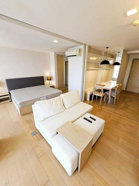 For Rent Bangkok Condo LIV@49 Sukhumvit 49 BTS Thong Lo Watthana