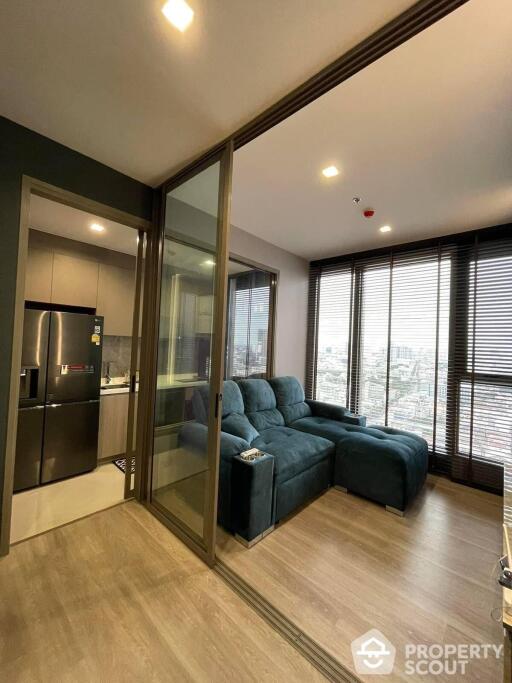 1-BR Condo at Rhythm Charoenkrung Pavilion near BTS Saphan Taksin