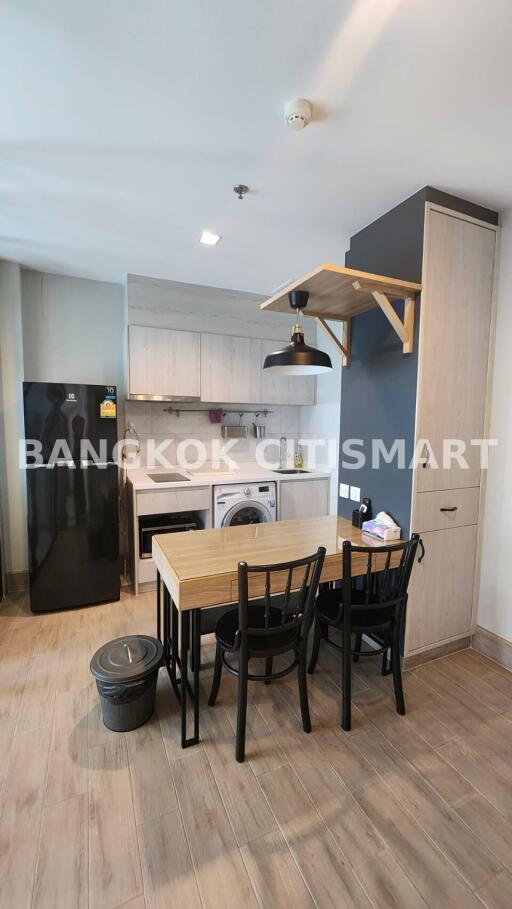 Condo at Life Sukhumvit 48 for rent