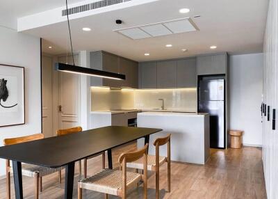 Modern kitchen with dining area