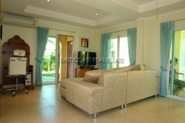 Baan Nai Fhan House for sale in Jomtien, Pattaya. SH5765