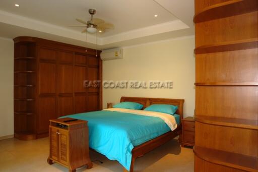 Baan Nai Fhan House for sale in Jomtien, Pattaya. SH5765