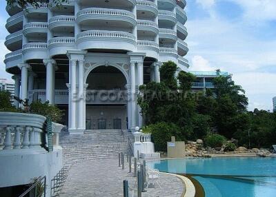 Park Beach Condo for sale in Wongamat Beach, Pattaya. SC5589