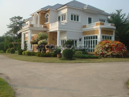 Bang Saray  House for sale in South Jomtien, Pattaya. SH6379