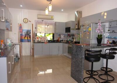 Baan Dusit Pattaya Lake 2 House for sale in South Jomtien, Pattaya. SH6687