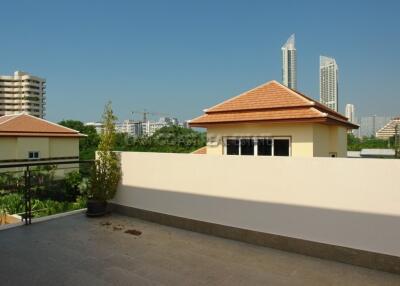 Island View Residence House for sale in Jomtien, Pattaya. SH6797