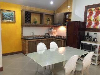 Pratumnak Townhouse  House for sale in Pratumnak Hill, Pattaya. SH6864