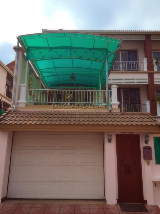 Pratumnak Townhouse  House for sale in Pratumnak Hill, Pattaya. SH6864