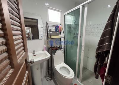 3 Bedrooms House in Raviporn City Home Village East Pattaya H011775