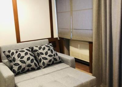 1 Bed 1 Bath 77 SQ.M Supalai Place Sukhumvit 39