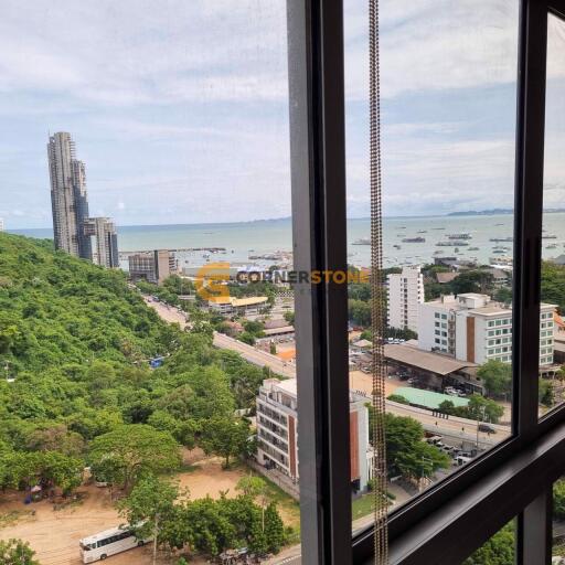 2 bedroom Condo in Unixx Pattaya