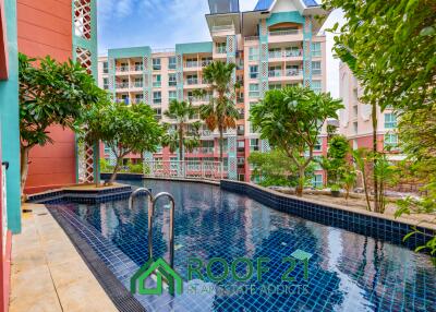 New room for rent with Pool access in a Perfect location between Pratumnak Hill and Jomtien.