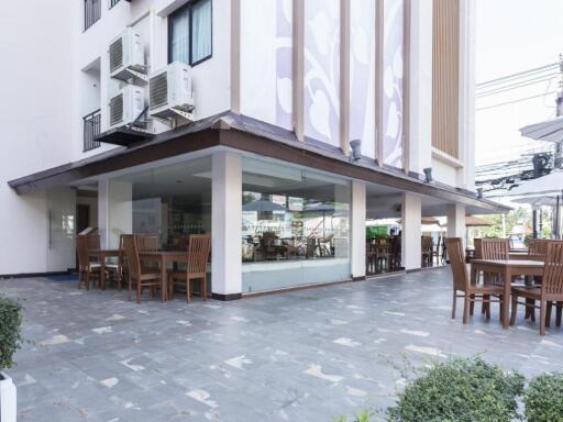 Hotel with 3-Stars for Sale in Jomtien