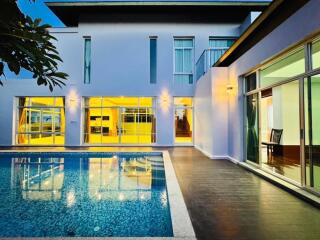 Charming 4-bedroom poolvilla in Na-Jomtien