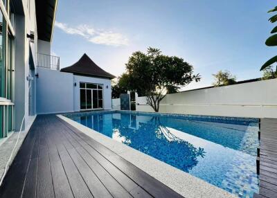 Charming 4-bedroom poolvilla in Na-Jomtien