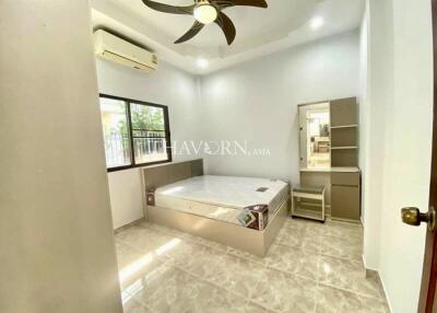 House For sale 4 bedroom 330 m² with land 738 m² in Natheekarn Prak view, Pattaya