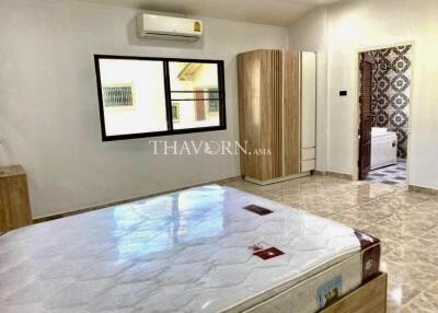 House For sale 4 bedroom 330 m² with land 738 m² in Natheekarn Prak view, Pattaya