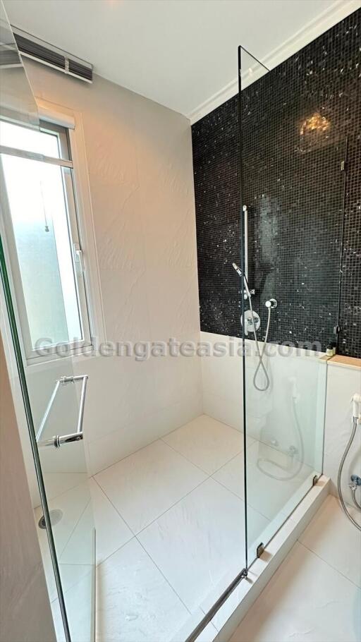 3 Bedrooms Condo For Rent at Supreme Garden - Sathorn