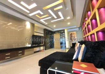 3 Bedrooms Newly Renovated Furnished Condo - Silom