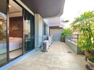 3 Bedrooms Newly Renovated Furnished Condo - Silom