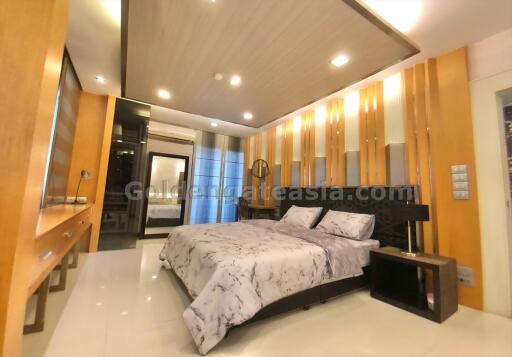 3 Bedrooms Newly Renovated Furnished Condo - Silom