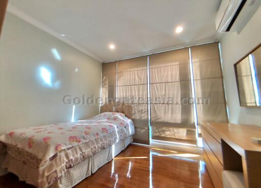 2 Bedrooms Furnished Condo at Baan Siri Sukhumvit 10