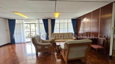 3 Bedrooms spacious Pet-Friendly Apartment - Sukhumvit Phrom Phong BTS