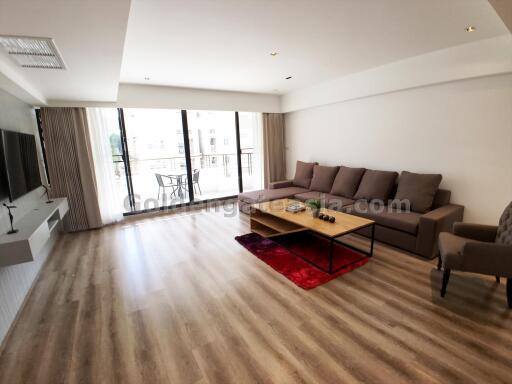 3 Bedrooms Furnished Apartment For Rent - Sukhumvit, Asok