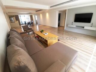 3 Bedrooms Furnished Apartment For Rent - Sukhumvit, Asok